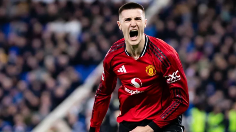 Manchester United vence Everton fora de casa e entra no G4 da Premier League
