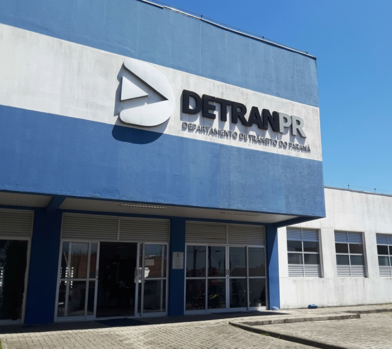 Ex-chefe do Detran de Paranaguá é exonerada após operação da Polícia Federal investigar tráfico internacional de drogas