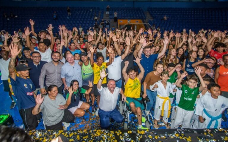 Paranaguá lança programa “Esporte para Todos” com uma das maiores Bolsas Atleta do Brasil