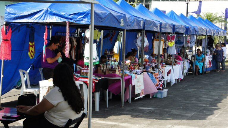 FEIRA DO EMPREENDEDOR MOVIMENTA PARANAGUÁ NESTE SÁBADO COM OPORTUNIDADES E NEGÓCIOS