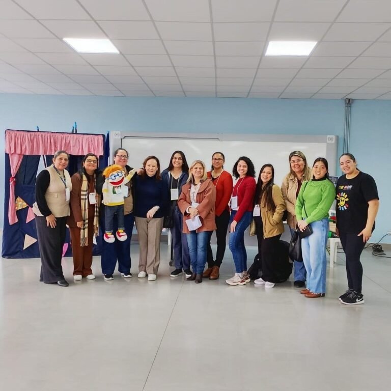 SEMED de Antonina participa de oficina regional sobre metodologia inclusiva