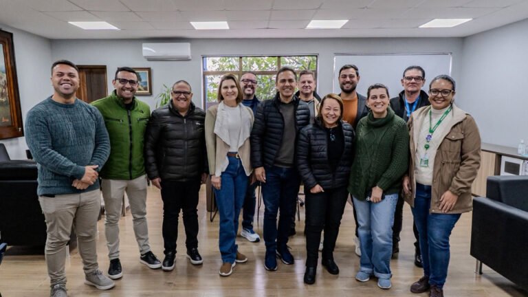 CENTRO DA JUVENTUDE SERÁ ENTREGUE ATÉ A PRIMEIRA SEMANA DE AGOSTO EM PARANAGUÁ