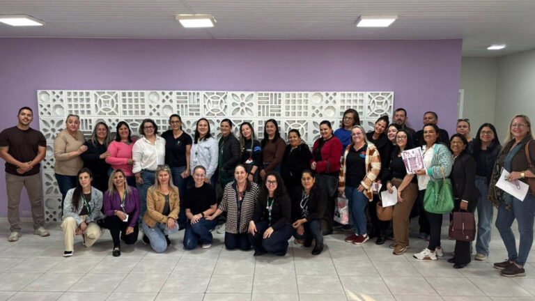 SEMDIR FORTALECE REDE DE PROTEÇÃO ÀS MULHERES COM CAPACITAÇÃO PARA PROFISSIONAIS DA EDUCAÇÃO
