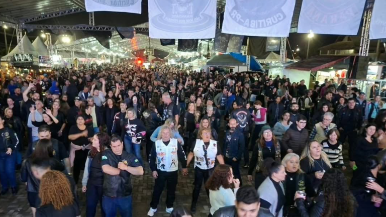Pontal Motors abre 13ª edição com motos, rock e grande público no Balneário Marissol