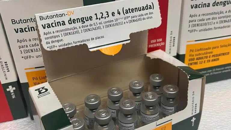 Ministério da Saúde suspende temporariamente vacina da dengue do Butantan
