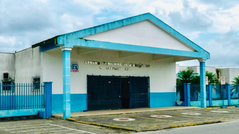 CENTRO DE ESPECIALIDADES JOÃO PAULO II RETOMA AGENDAMENTOS E CONSULTAS COM ESPECIALISTAS EM PARANAGUÁ
