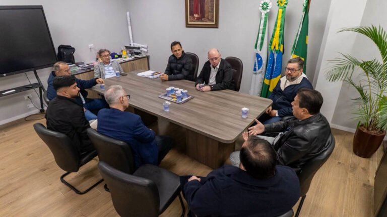 PREFEITURA E SETOR PORTUÁRIO DISCUTEM AJUSTES EM LEI SOBRE USO DE ESPAÇOS PÚBLICOS POR TERMINAIS PORTUÁRIOS