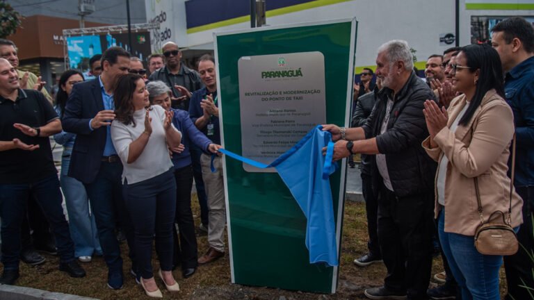 PREFEITURA ENTREGA NOVO LARGO CÔNEGO ALCINDINO E ANUNCIA REVITALIZAÇÃO DE PRAÇAS HISTÓRICAS DE PARANAGUÁ