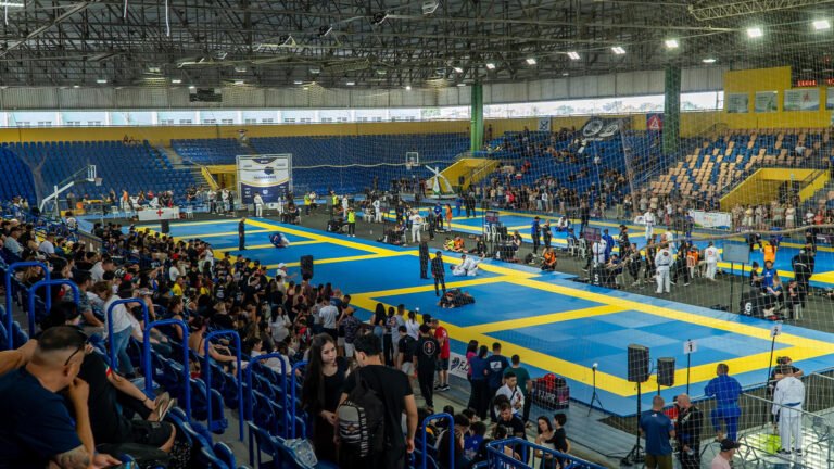 Competições de diferentes modalidades movimentaram equipamentos esportivos, reuniram famílias e também contribuíram para aquecer o comércio e os serviços do município
