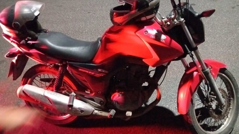 HOMEM DE 68 ANOS É DETIDO APÓS SER FLAGRADO DIRIGINDO MOTOCICLETA SOB EFEITO DE ÁLCOOL EM PARANAGUÁ