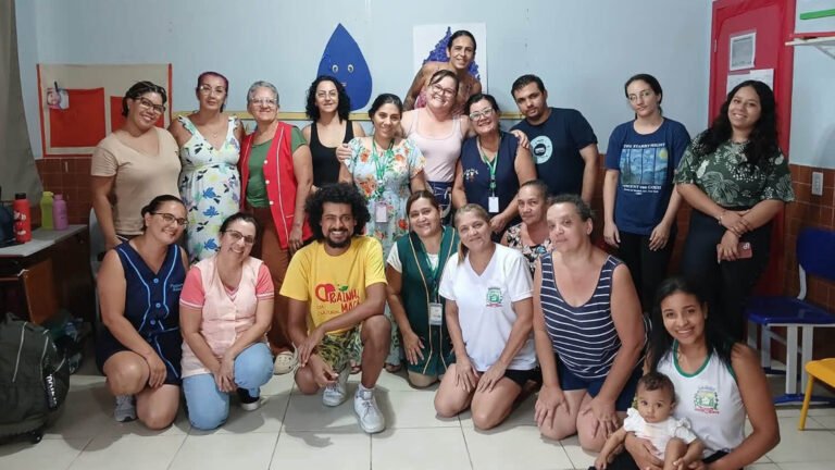 PROGRAMA ACOLHER LEVA ESCUTA E CUIDADO AOS PROFISSIONAIS DA EDUCAÇÃO EM PARANAGUÁ